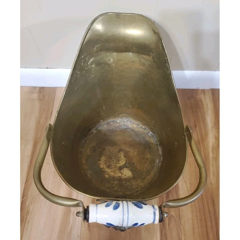 Vintage Brass Coal Scuttle‎ Bucket Lion Head Claw Feet Ceramic Handle